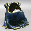 カエル造形陶製灰皿