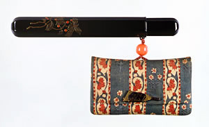 鶏頭縞更紗腰差したばこ入れ