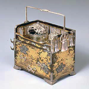 銀製御簾造り手付きたばこ盆