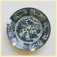 VOC紋芙蓉手染付皿