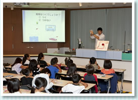 2012年の塩の実験室のようす。