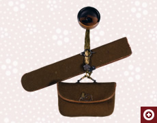 「青羅紗提げたばこ入れ」