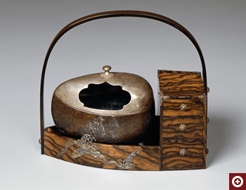 「縞柿舟形提げたばこ盆」