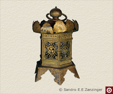 金属製灯籠 レオポルトシュタット地区博物館蔵