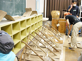 開梱した渡波塩田の鍬。