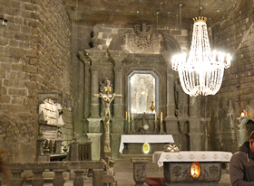 聖キンガの祭壇。