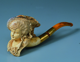 美しい飴色に変化したメアシャムパイプ