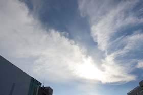 8月の終わり、夕方の空。