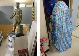 「喫煙の像」の小さい版です。